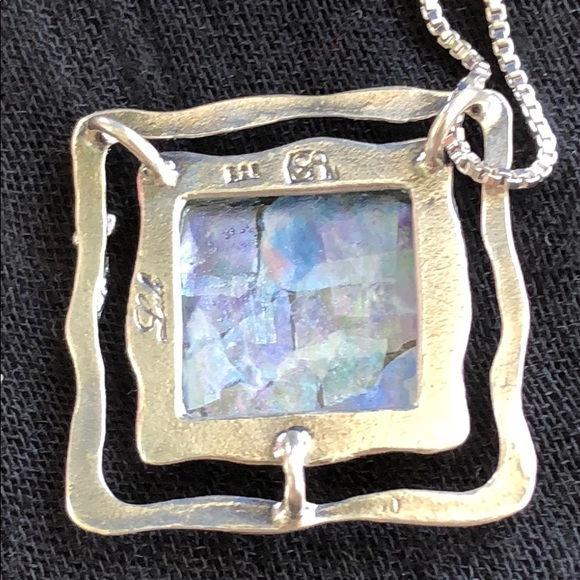 🍒Roman Glass Necklace 🍒 - Picture 4 of 6